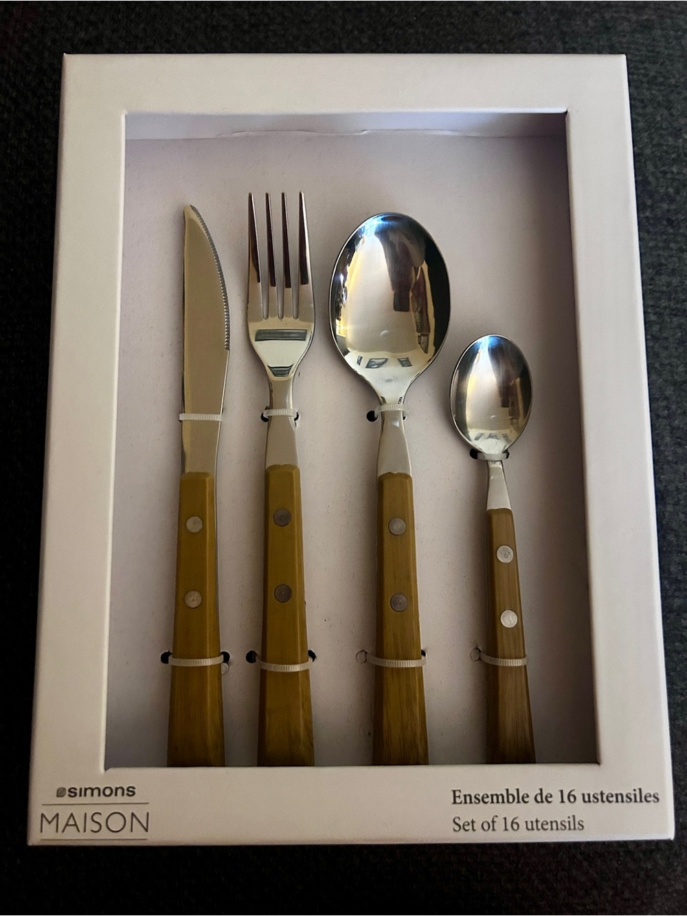 Simons Flatware Set with Wood-Tone Handles and Stainless Heads
